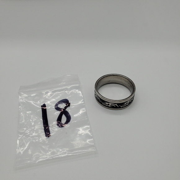 Stainless Steel Ring #18 size 13 - Picture 3 of 3